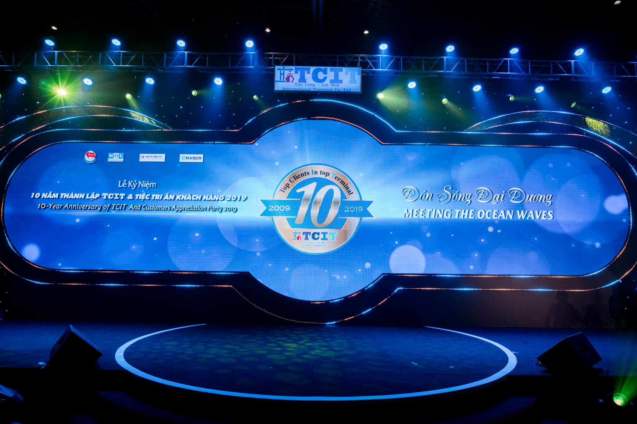 TCIT solemnly held the 10-year anniversary of founding ceremony 